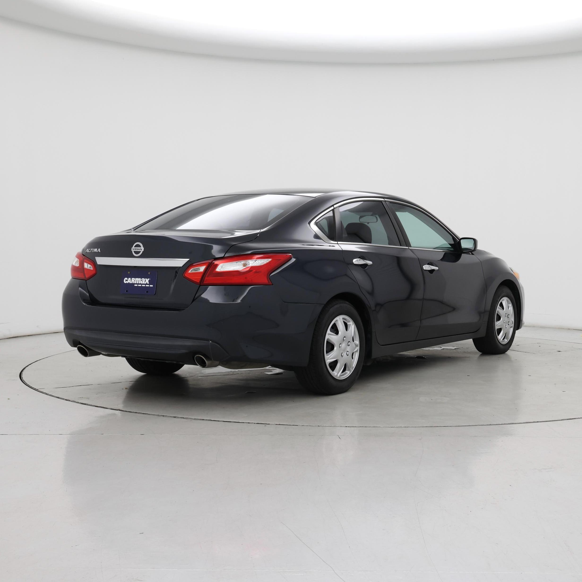 Thumbnail: 2016 Nissan Altima - 8
