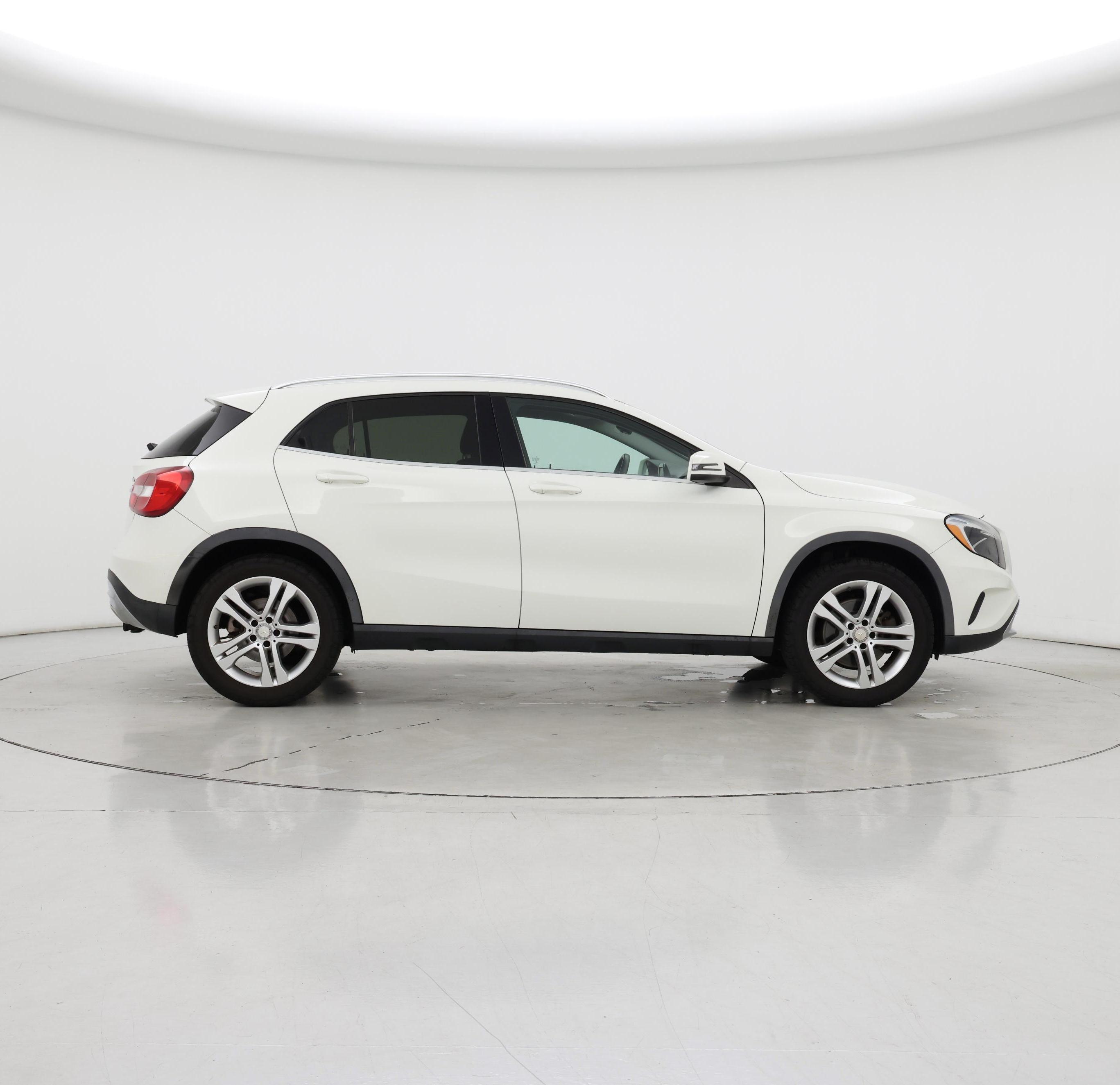 Thumbnail: 2015 Mercedes-Benz GLA - 7
