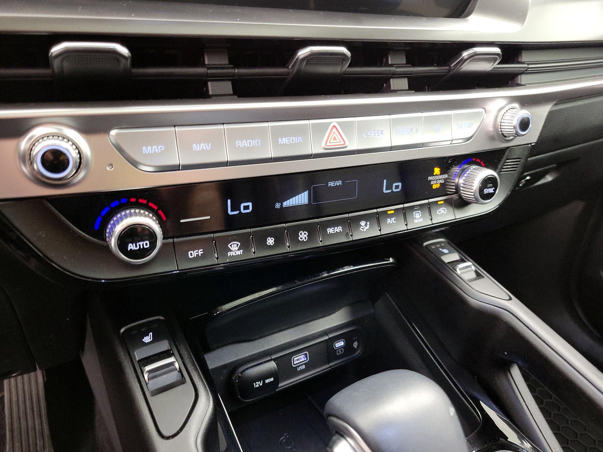 Thumbnail: 2024 Kia Telluride - 17
