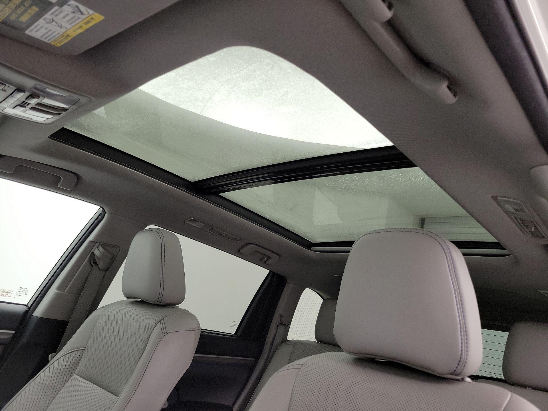 Thumbnail: 2018 Toyota Highlander - 20