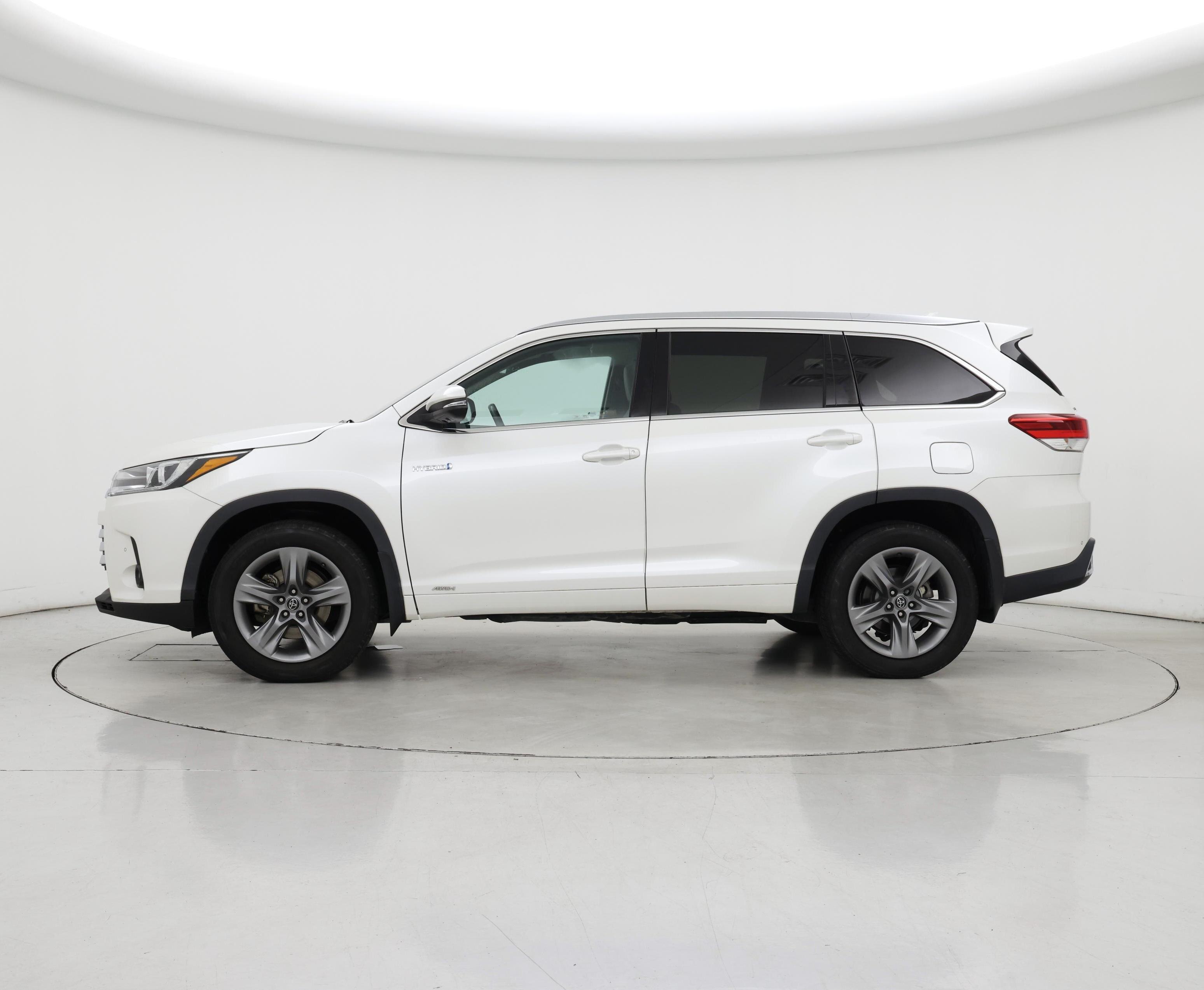 Thumbnail: 2018 Toyota Highlander - 3