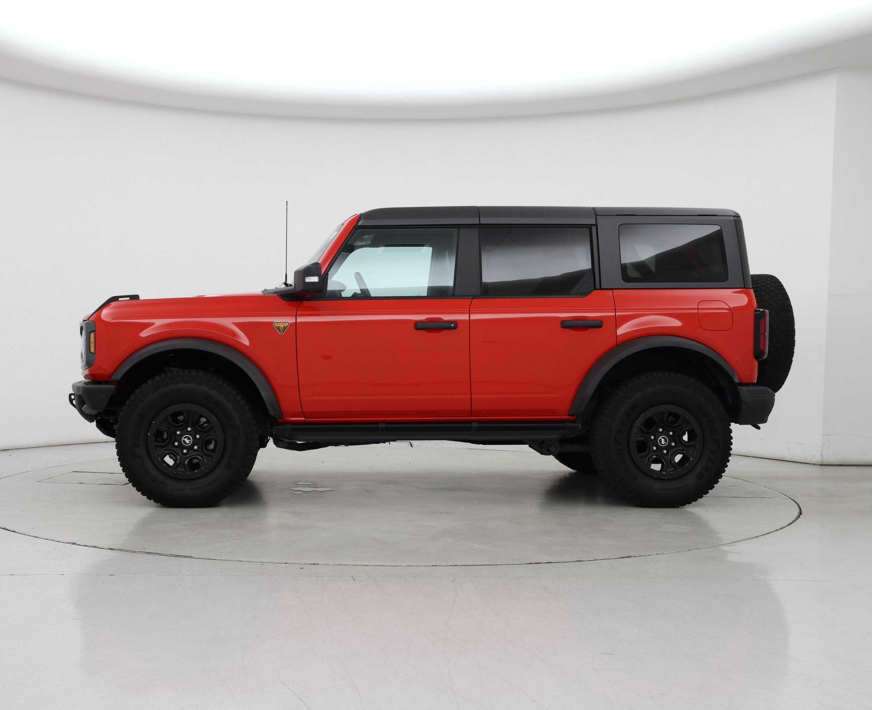 Thumbnail: 2022 Ford Bronco - 3