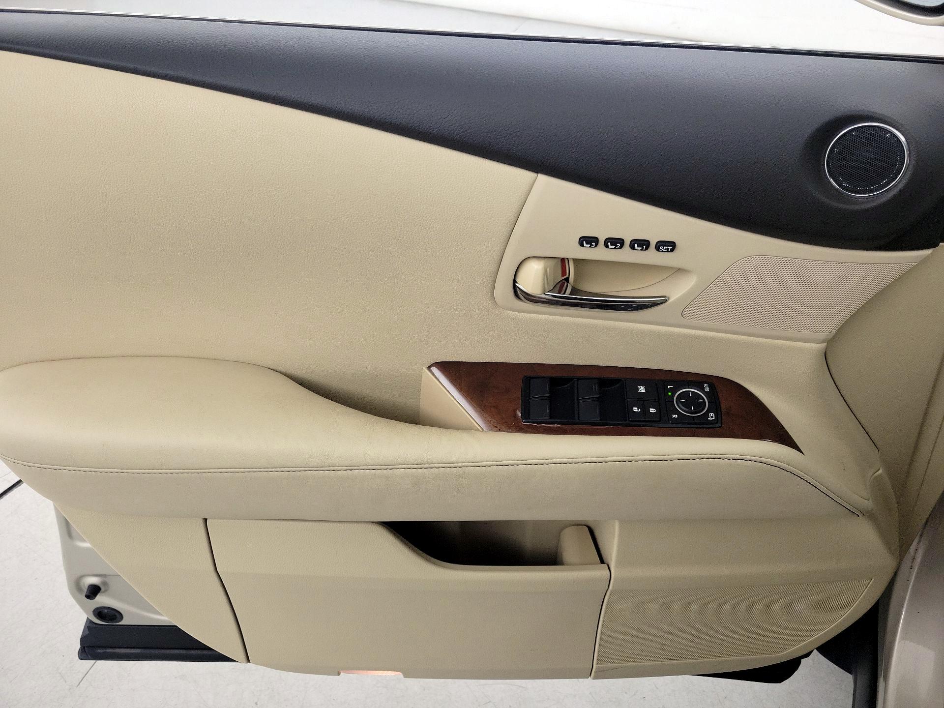 Thumbnail: 2015 Lexus RX - 12