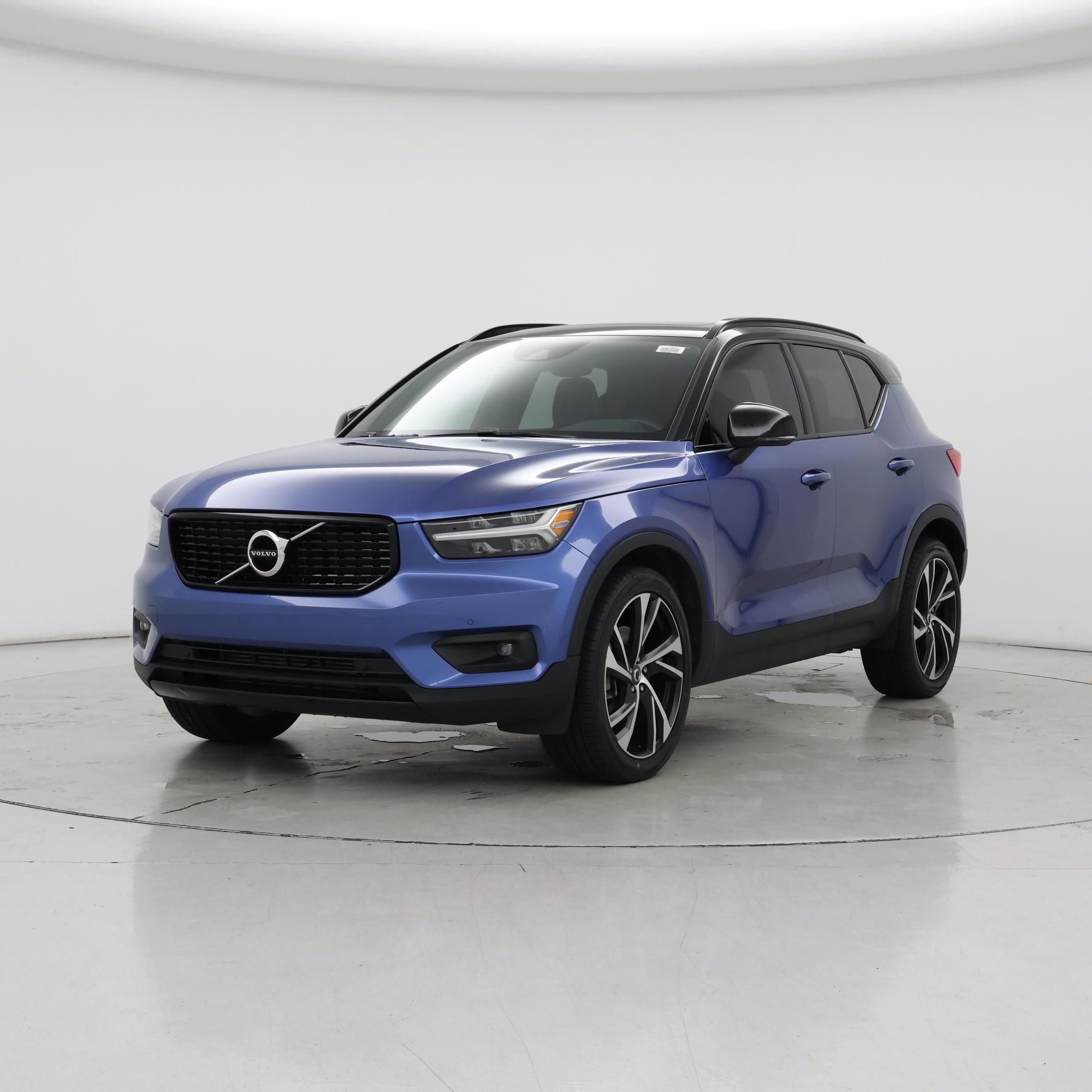 Thumbnail: 2021 Volvo XC40 - 4