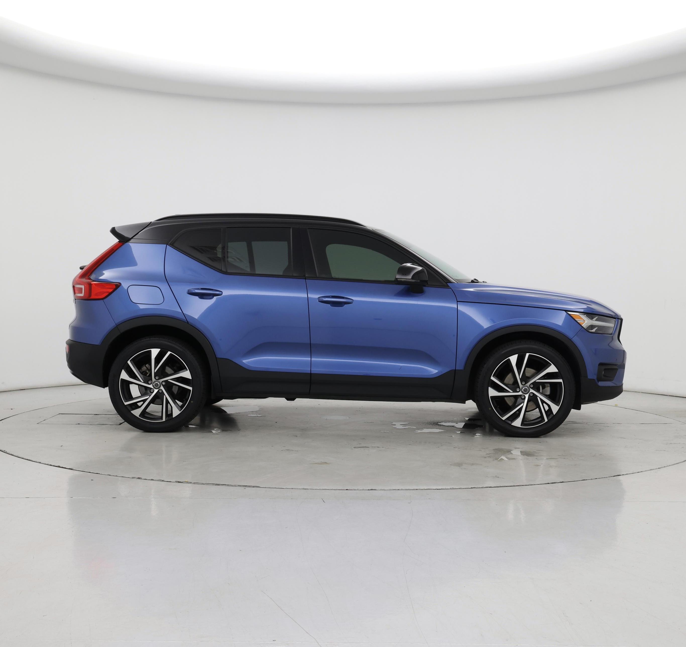 Thumbnail: 2021 Volvo XC40 - 7