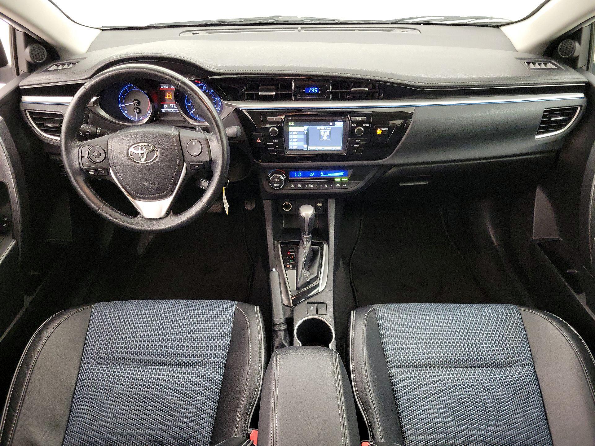 Thumbnail: 2015 Toyota Corolla - 9