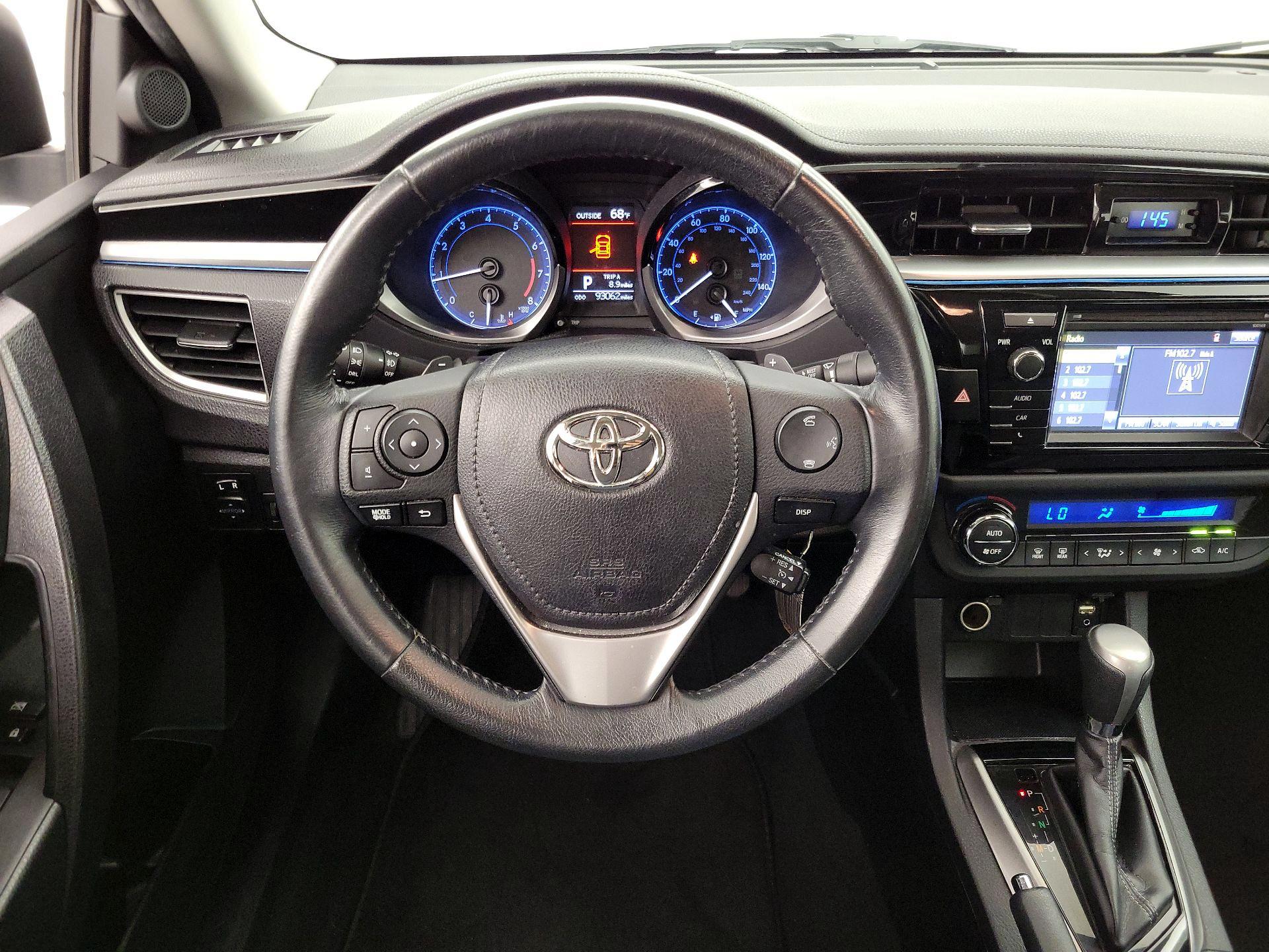 Thumbnail: 2015 Toyota Corolla - 10