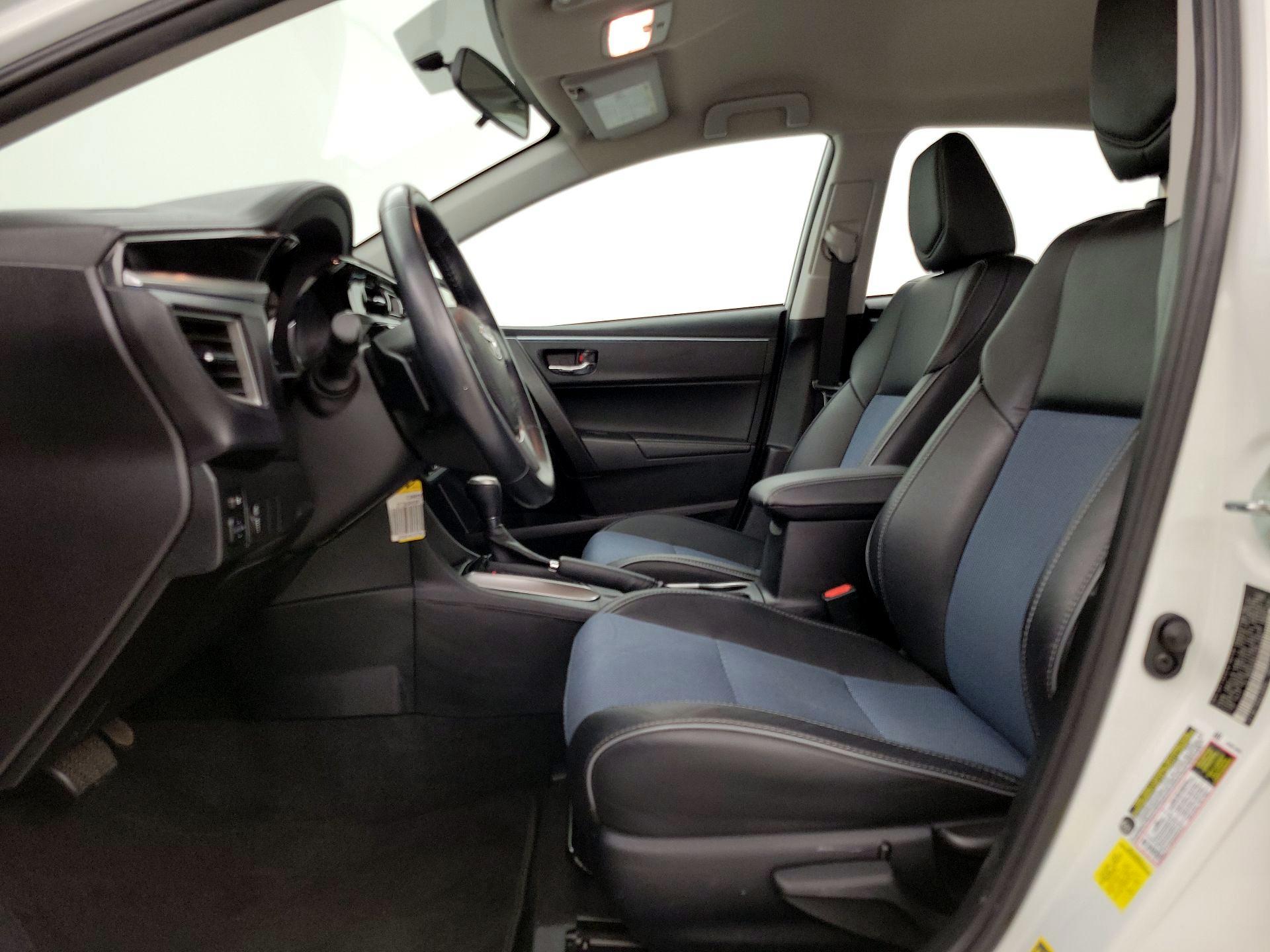 Thumbnail: 2015 Toyota Corolla - 11