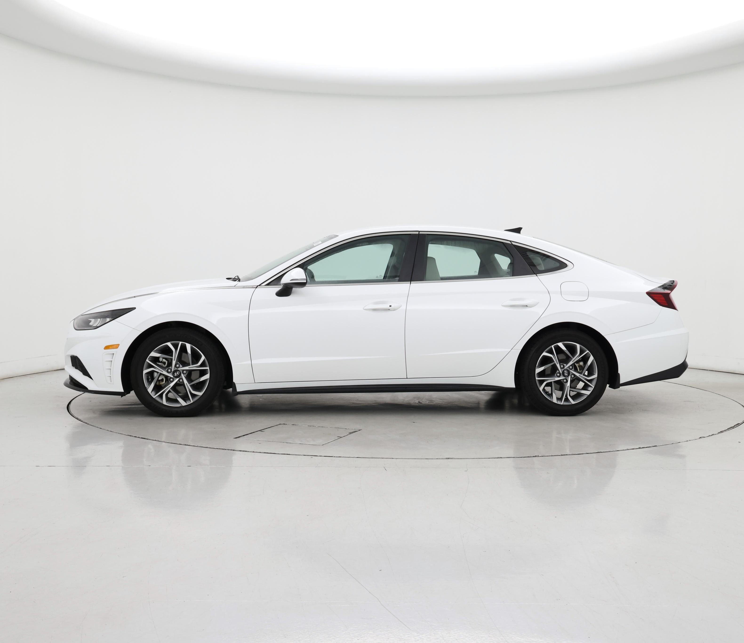 Thumbnail: 2023 Hyundai Sonata - 3
