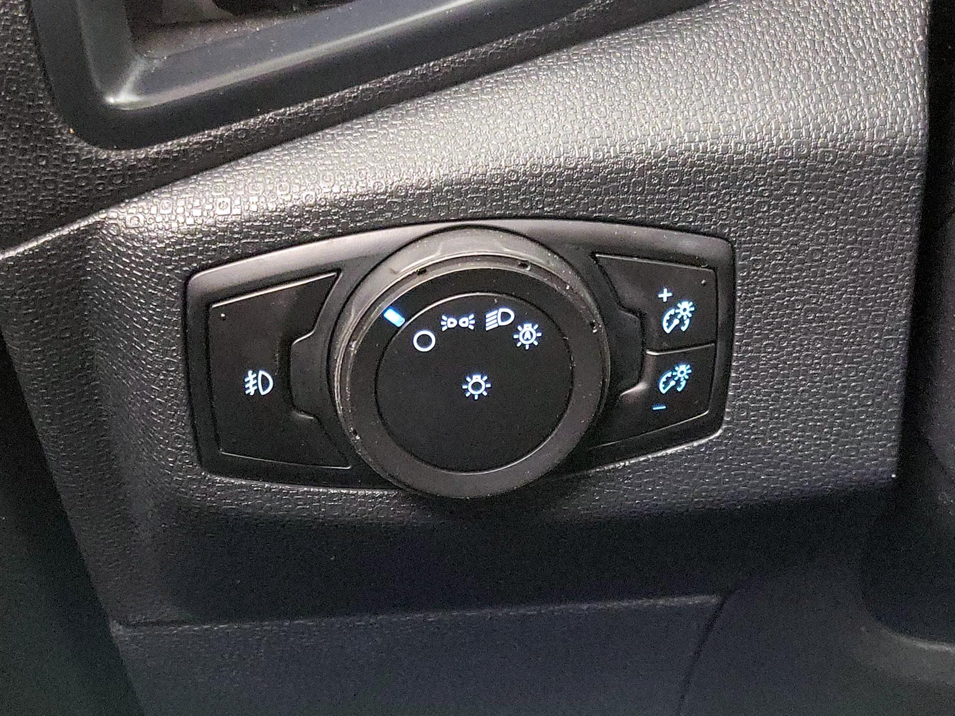 Thumbnail: 2018 Ford EcoSport - 13