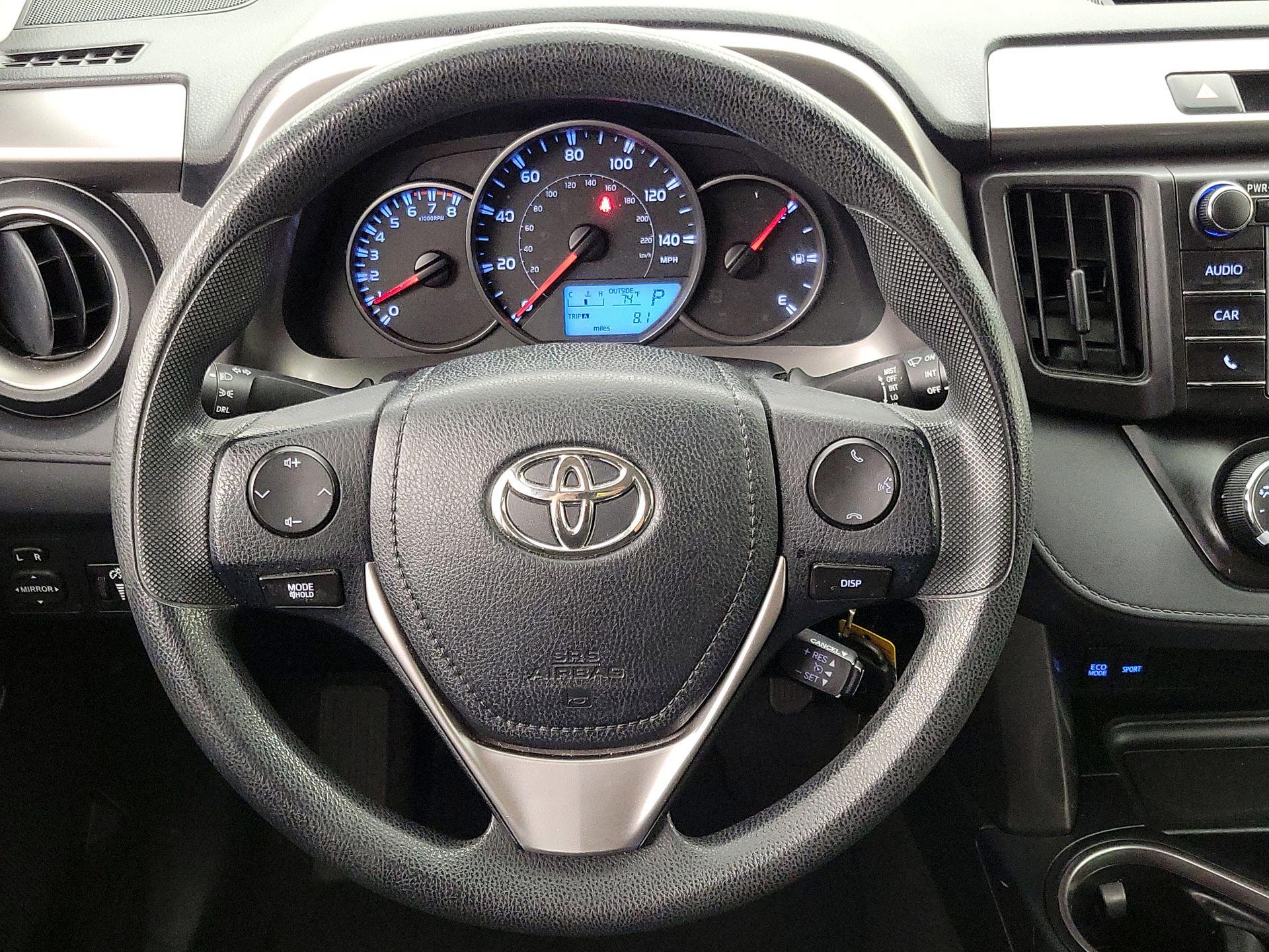 Thumbnail: 2016 Toyota RAV4 - 10