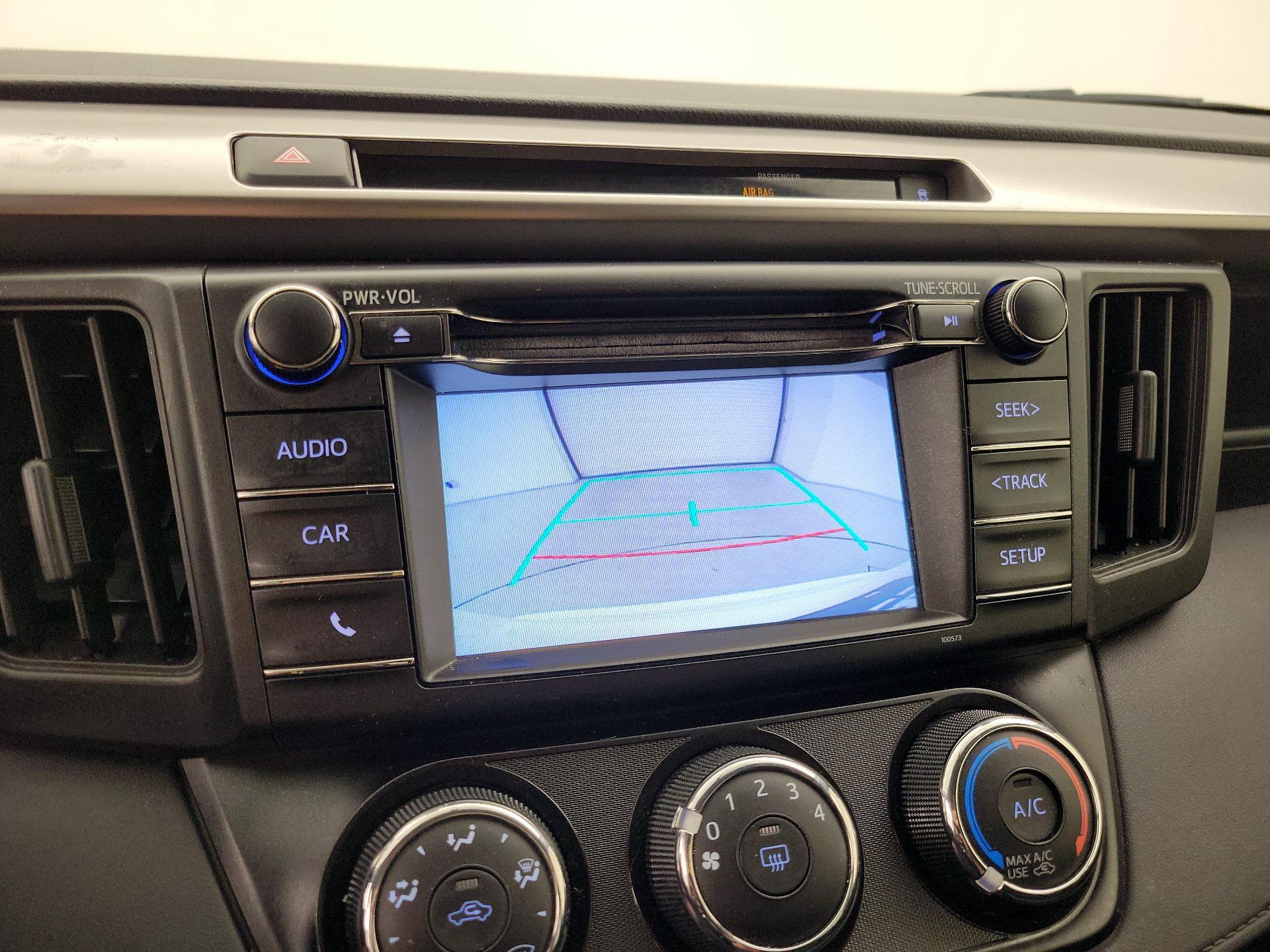 Thumbnail: 2016 Toyota RAV4 - 14