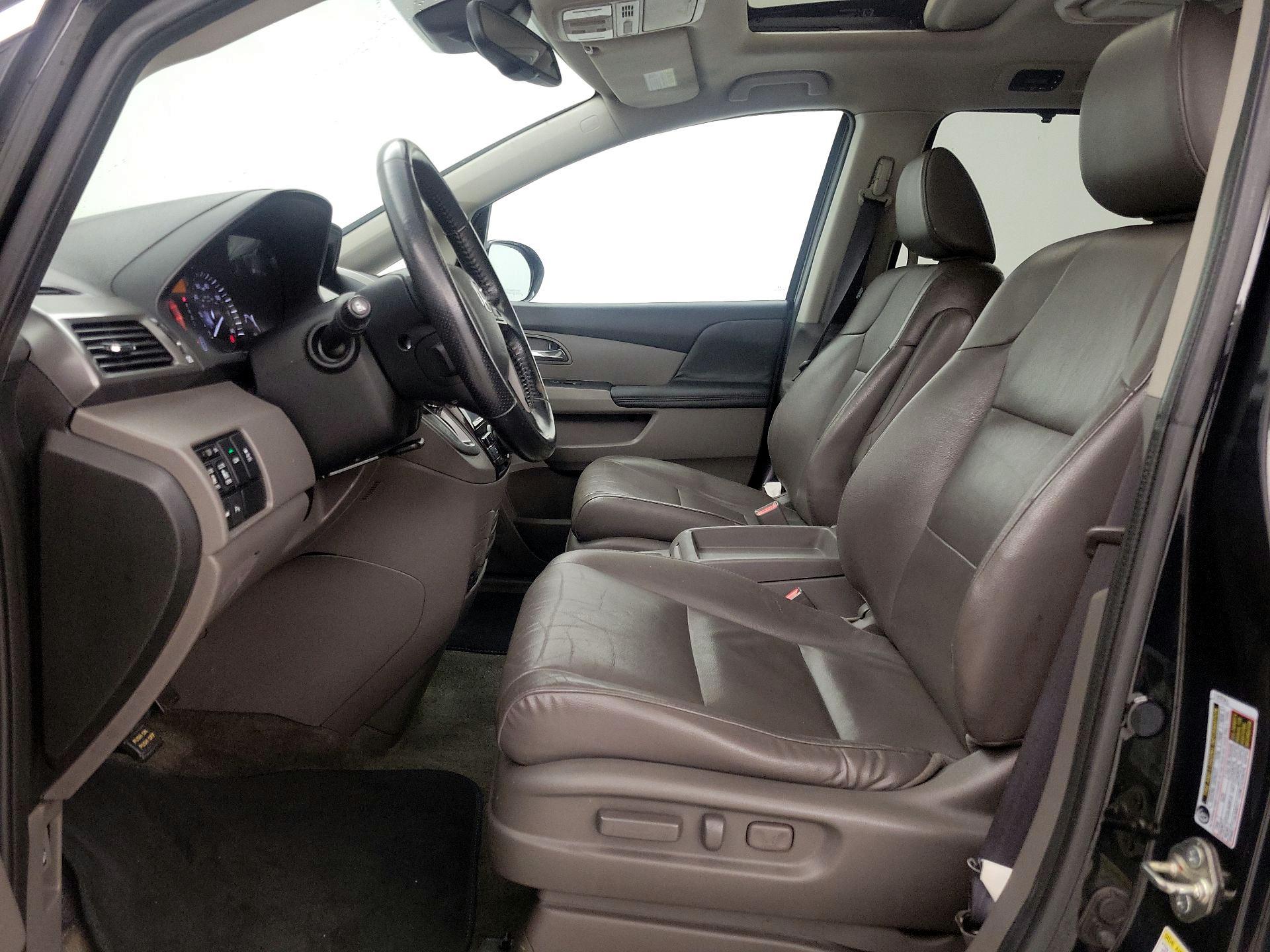 Thumbnail: 2015 Honda Odyssey - 11