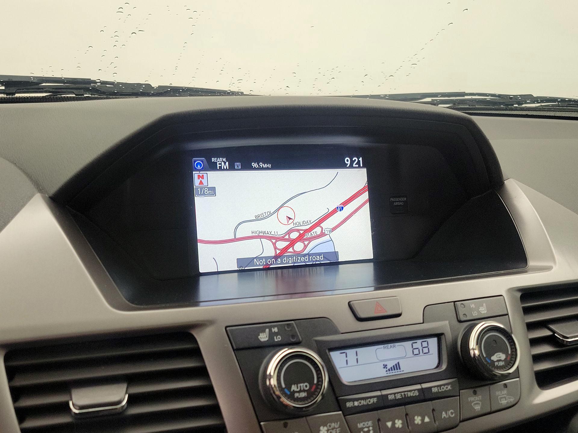 Thumbnail: 2015 Honda Odyssey - 14