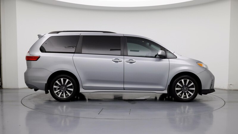 2018 Toyota Sienna XLE 7