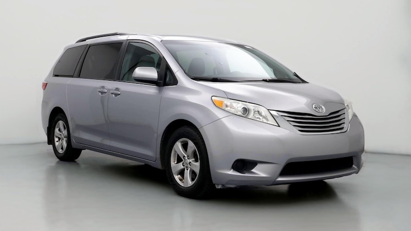 2017 Toyota Sienna LE Hero Image