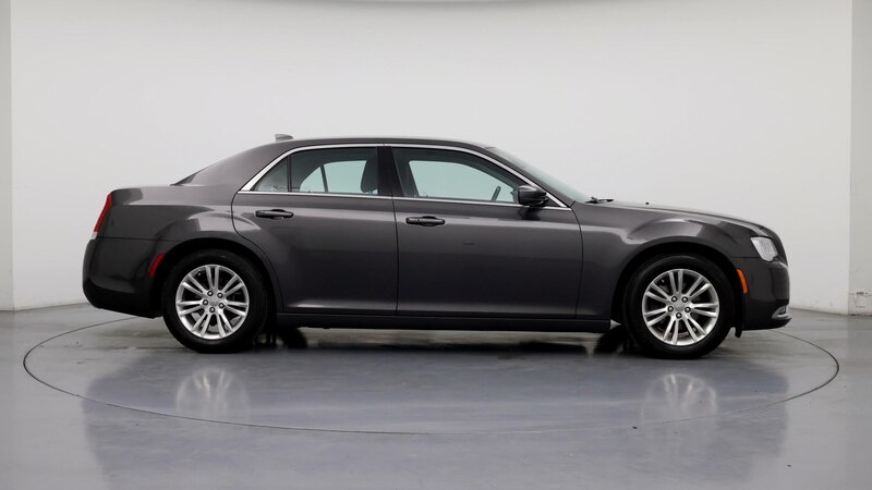 2021 Chrysler 300 Touring 7