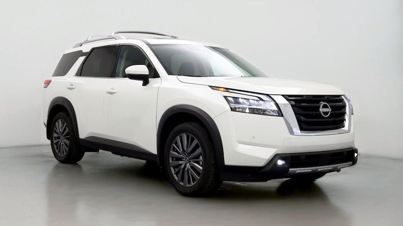 2024 Nissan Pathfinder SL Hero Image