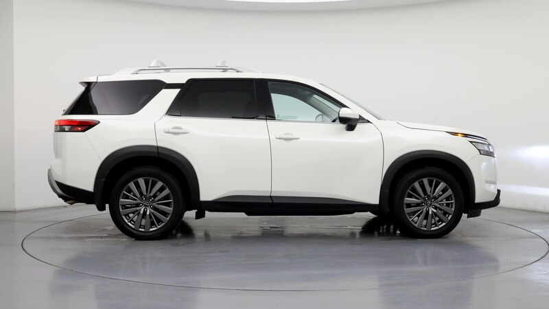 2024 Nissan Pathfinder SL 7