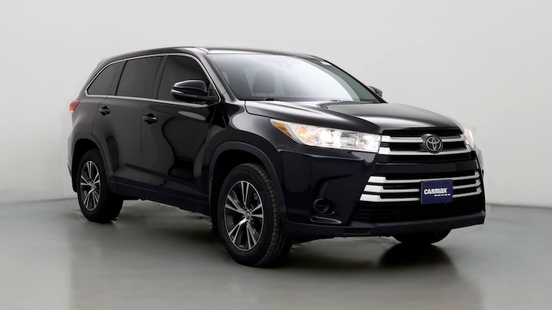 2018 Toyota Highlander LE Hero Image