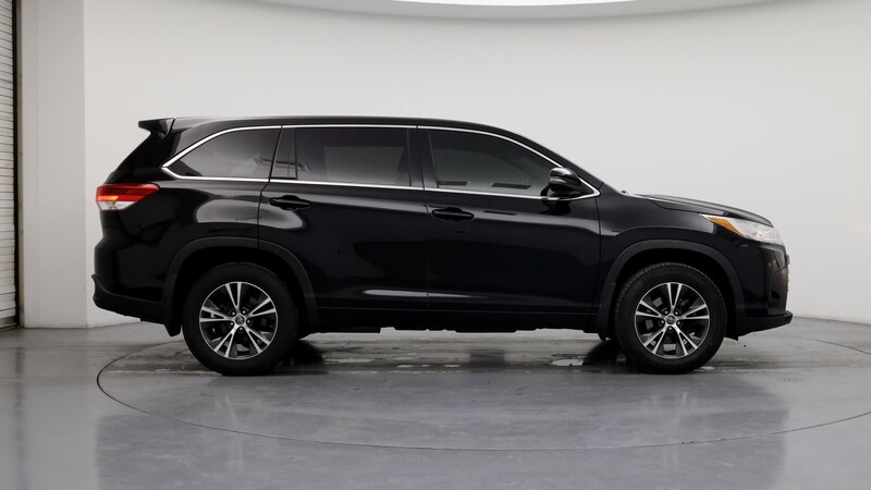 2018 Toyota Highlander LE 7