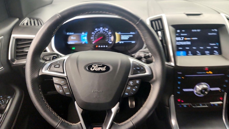 2019 Ford Edge ST 10