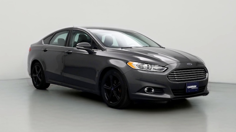 2016 Ford Fusion SE Hero Image