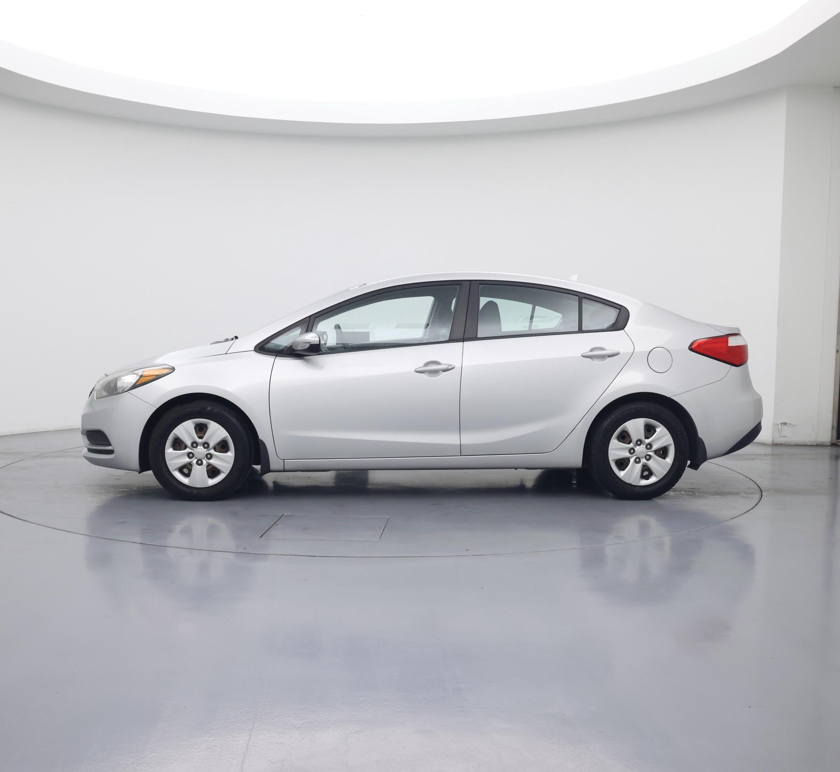 Thumbnail: 2016 Kia Forte - 3