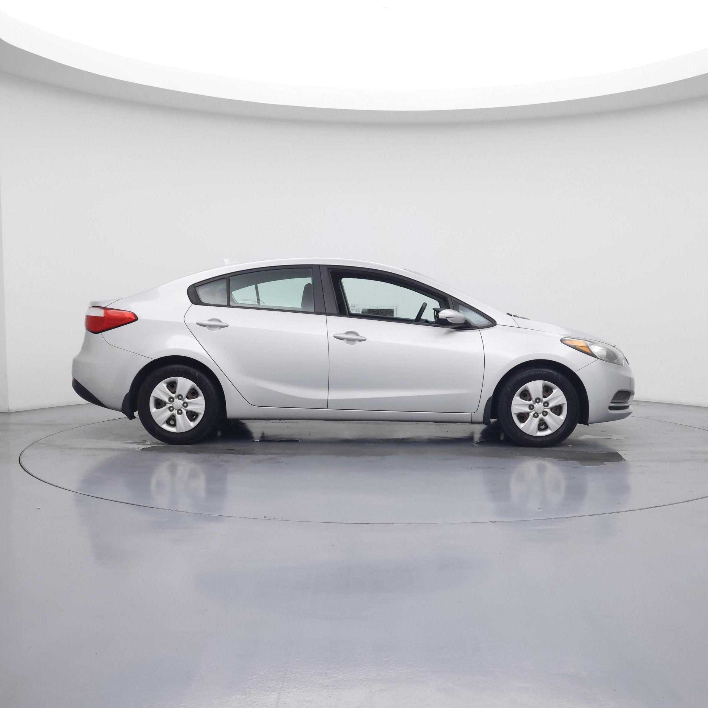 Thumbnail: 2016 Kia Forte - 7
