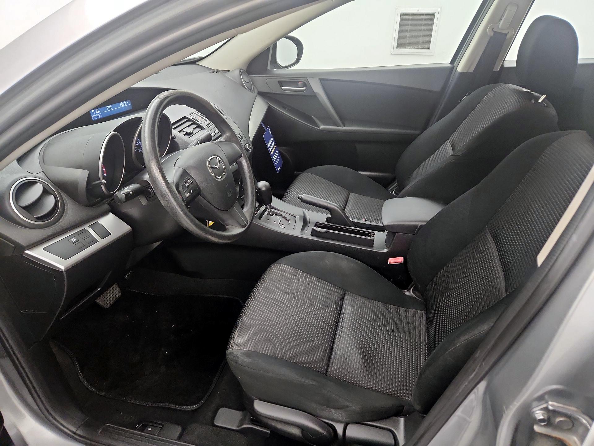 Thumbnail: 2013 Mazda Mazda3 - 11