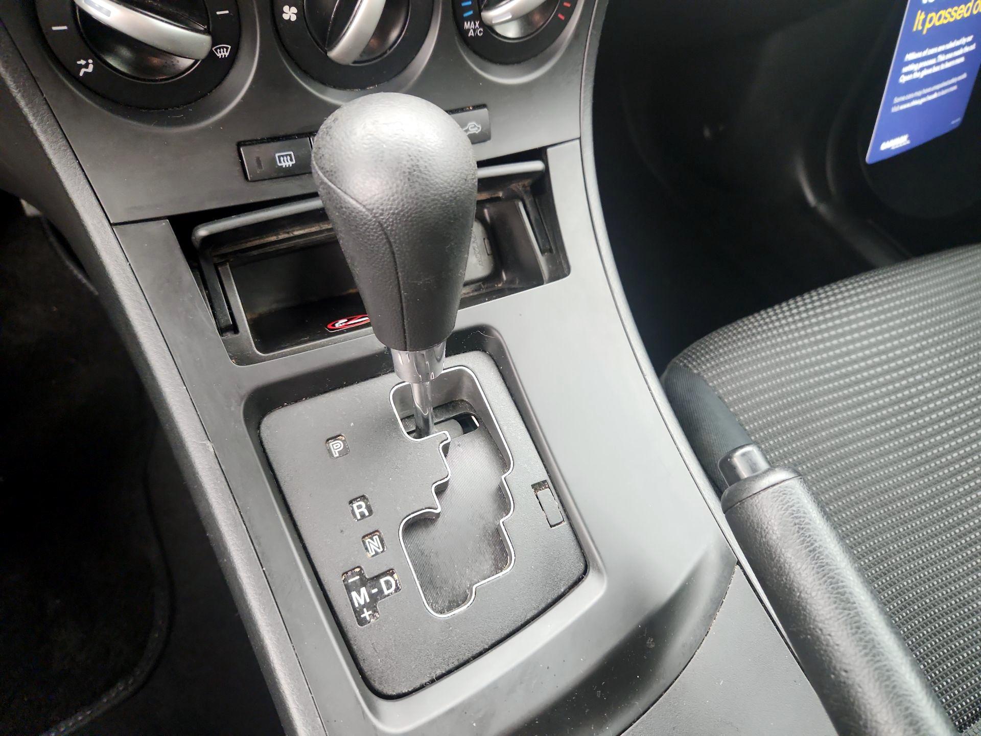 Thumbnail: 2013 Mazda Mazda3 - 16