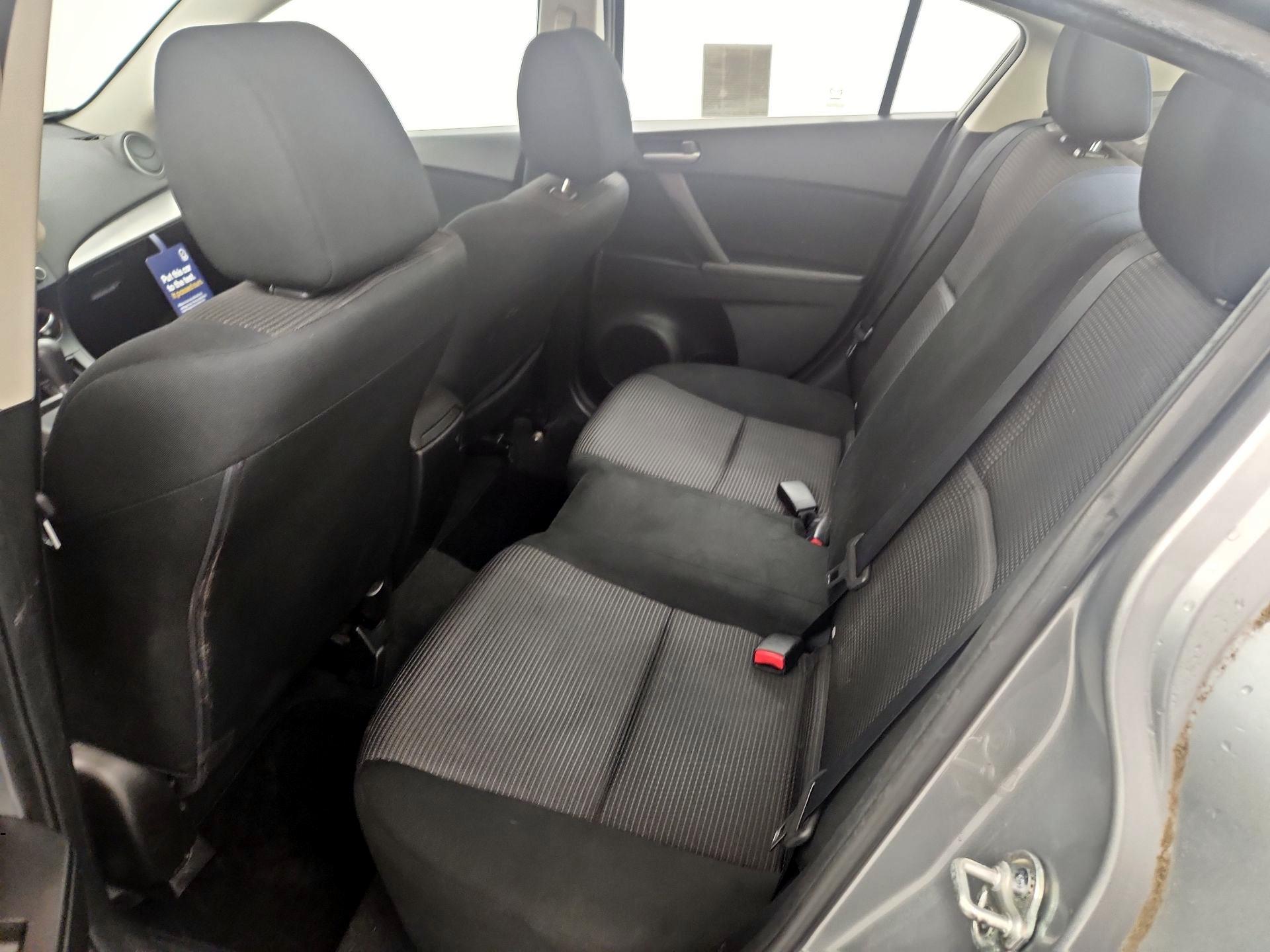 Thumbnail: 2013 Mazda Mazda3 - 18