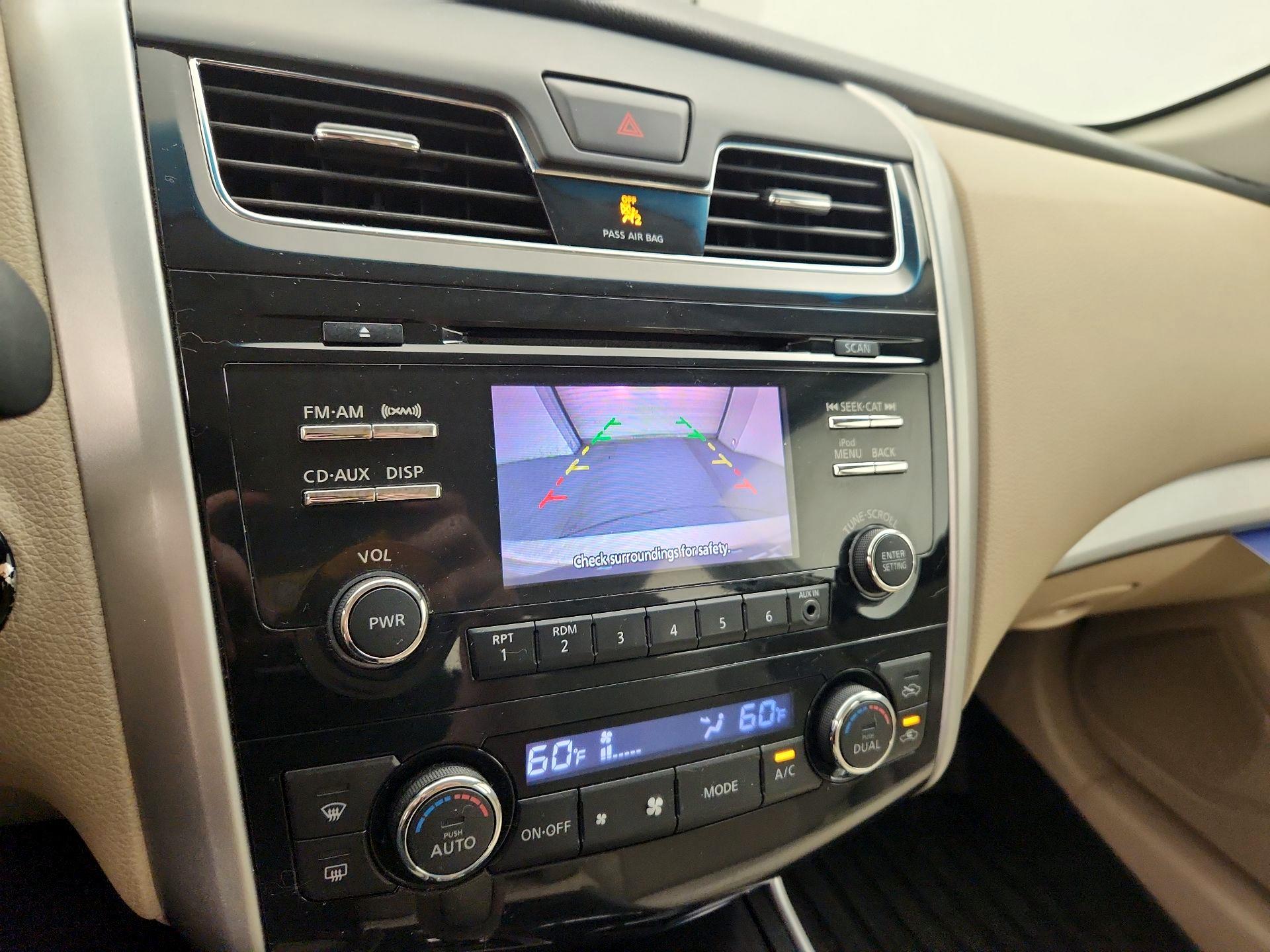 Thumbnail: 2013 Nissan Altima - 13