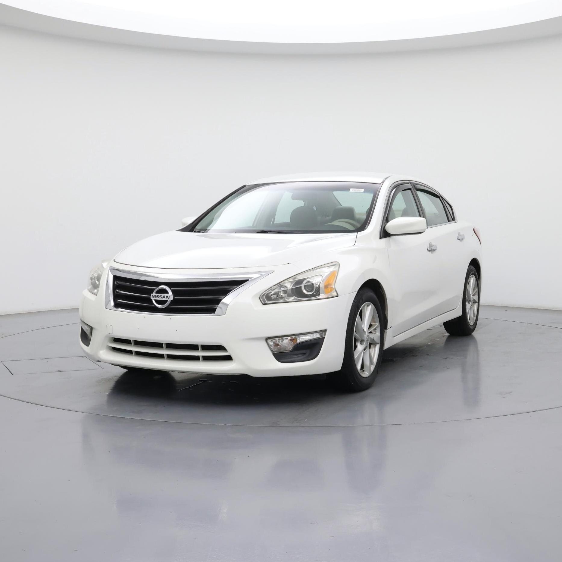 Thumbnail: 2013 Nissan Altima - 4