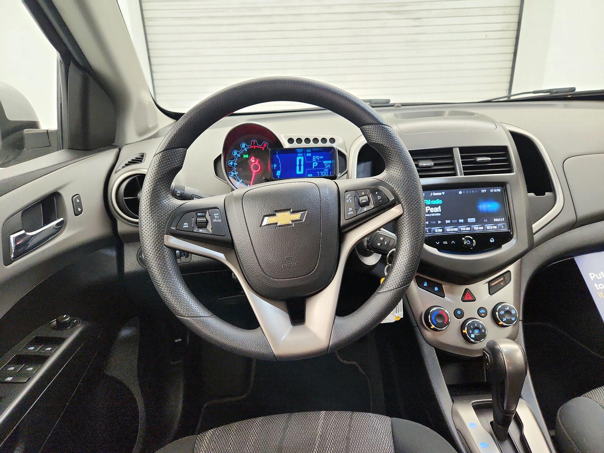 Thumbnail: 2016 Chevrolet Sonic - 10