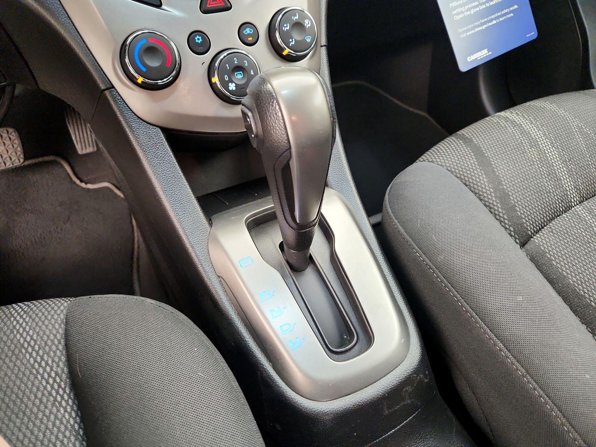 Thumbnail: 2016 Chevrolet Sonic - 16