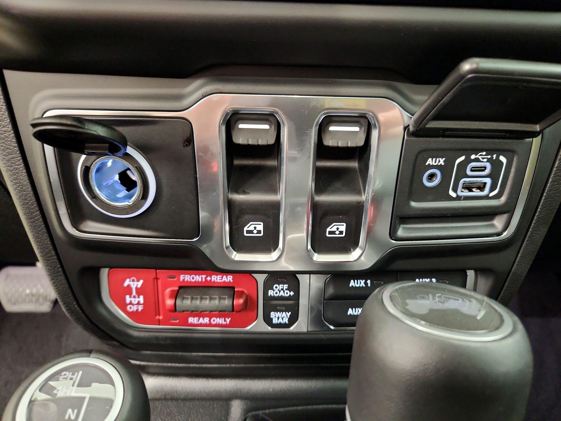 Thumbnail: 2023 Jeep Wrangler - 19