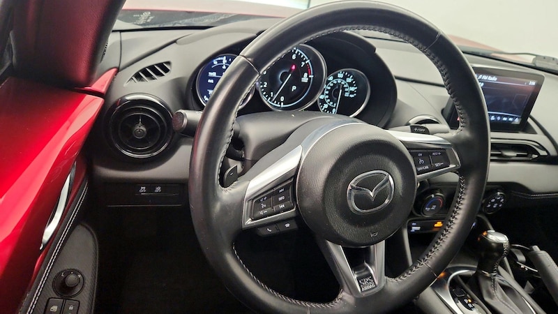 2020 Mazda MX-5 Miata Club 10