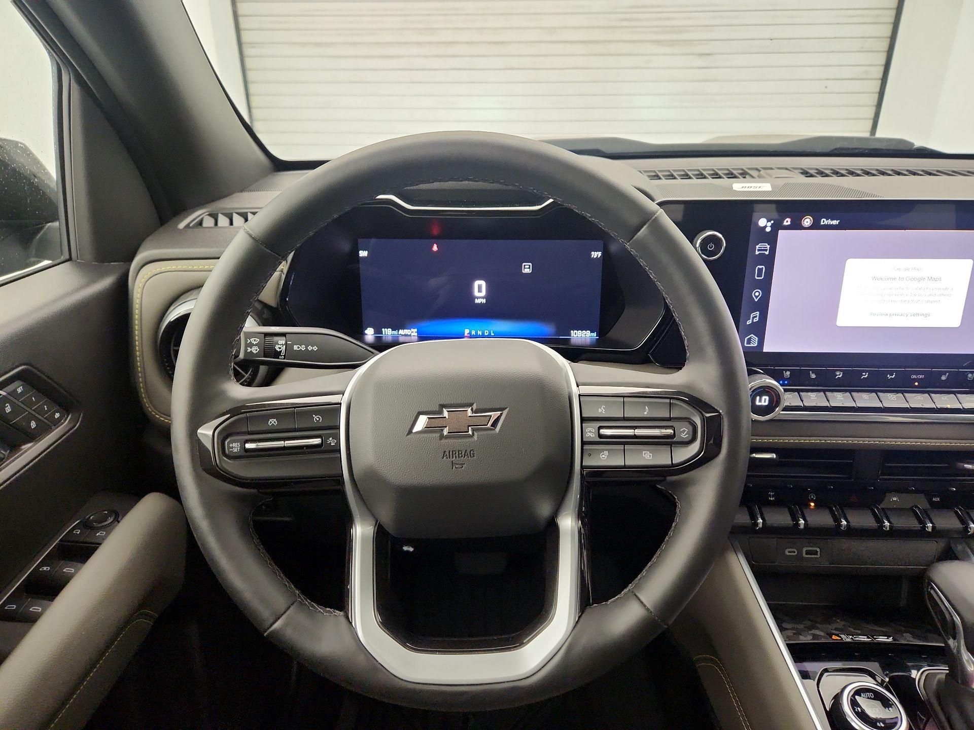 Thumbnail: 2023 Chevrolet Colorado - 10