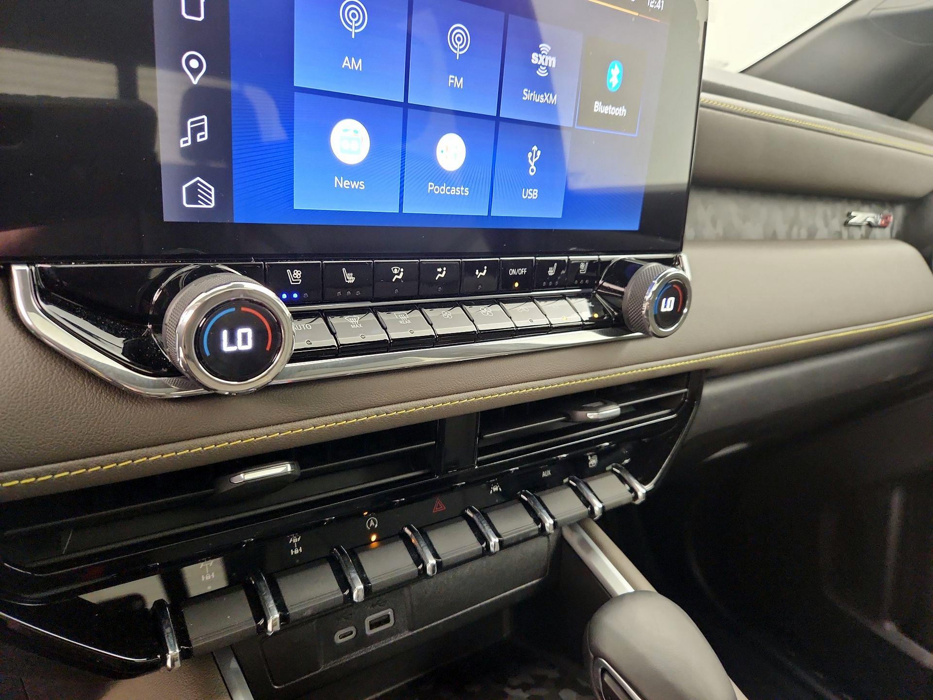 Thumbnail: 2023 Chevrolet Colorado - 16