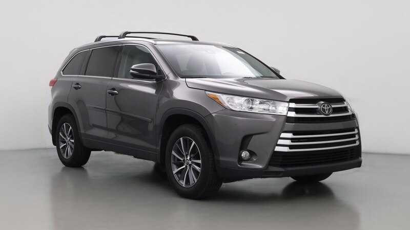 2017 Toyota Highlander XLE Hero Image