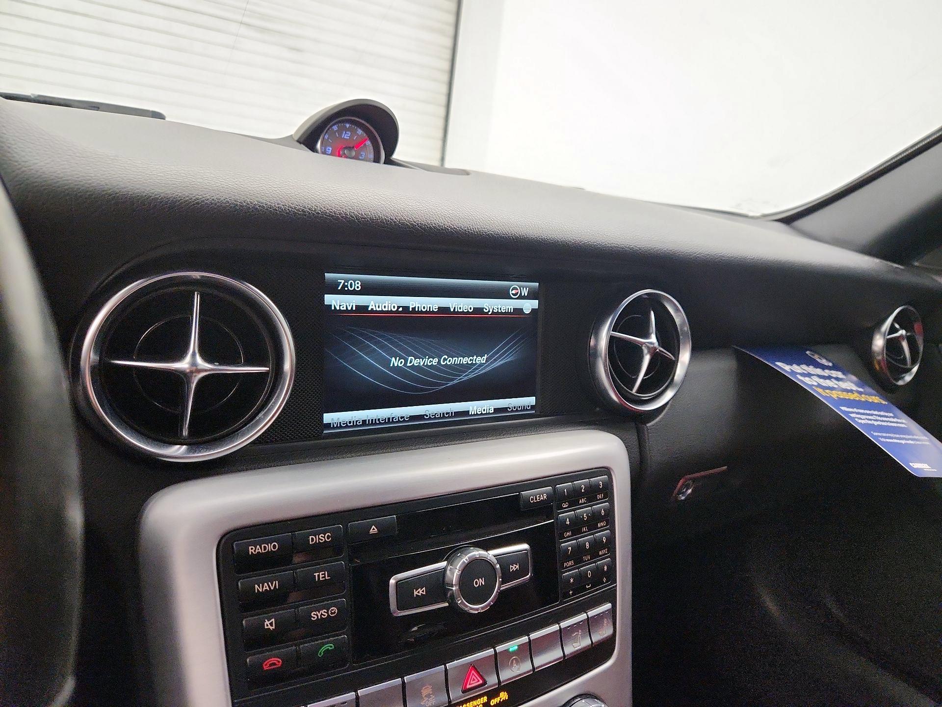 Thumbnail: 2016 Mercedes-Benz SLK - 14