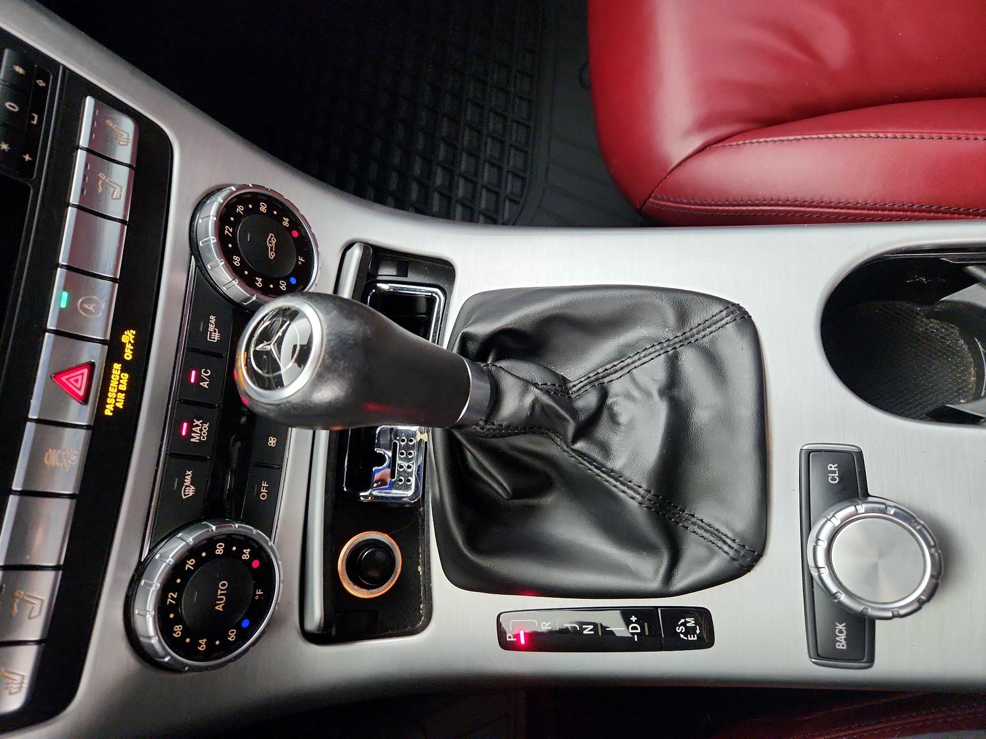 Thumbnail: 2016 Mercedes-Benz SLK - 16