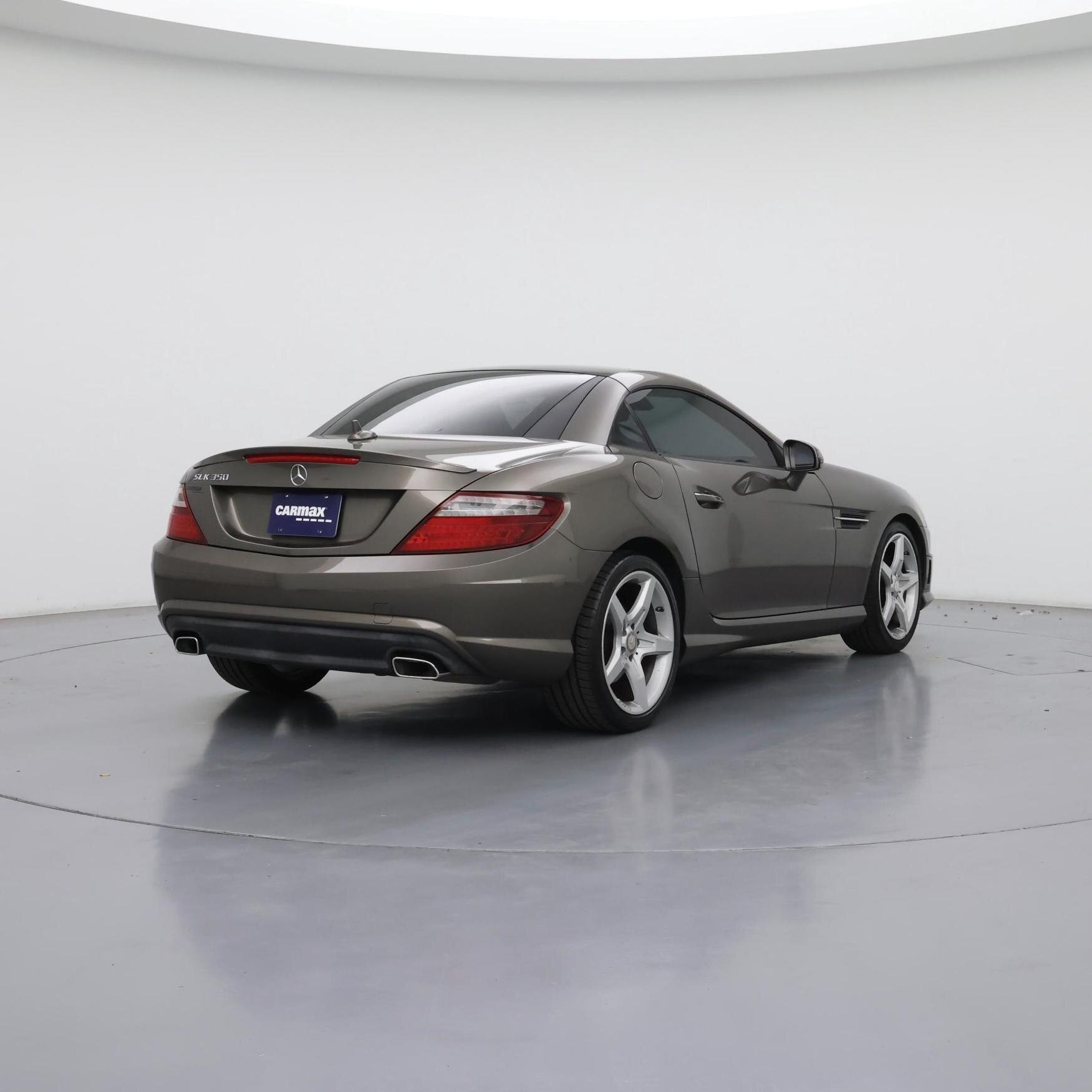 Thumbnail: 2016 Mercedes-Benz SLK - 8