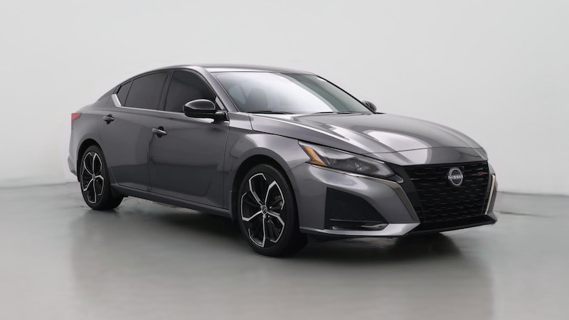 2024 Nissan Altima SR Hero Image