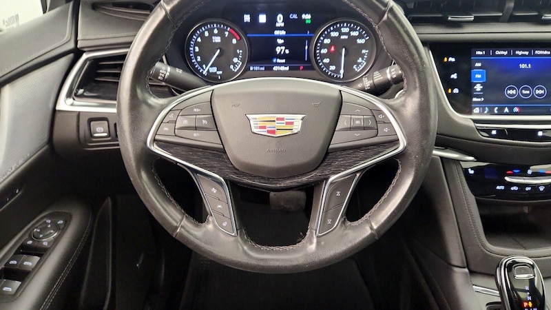2020 Cadillac XT5 Premium Luxury 10