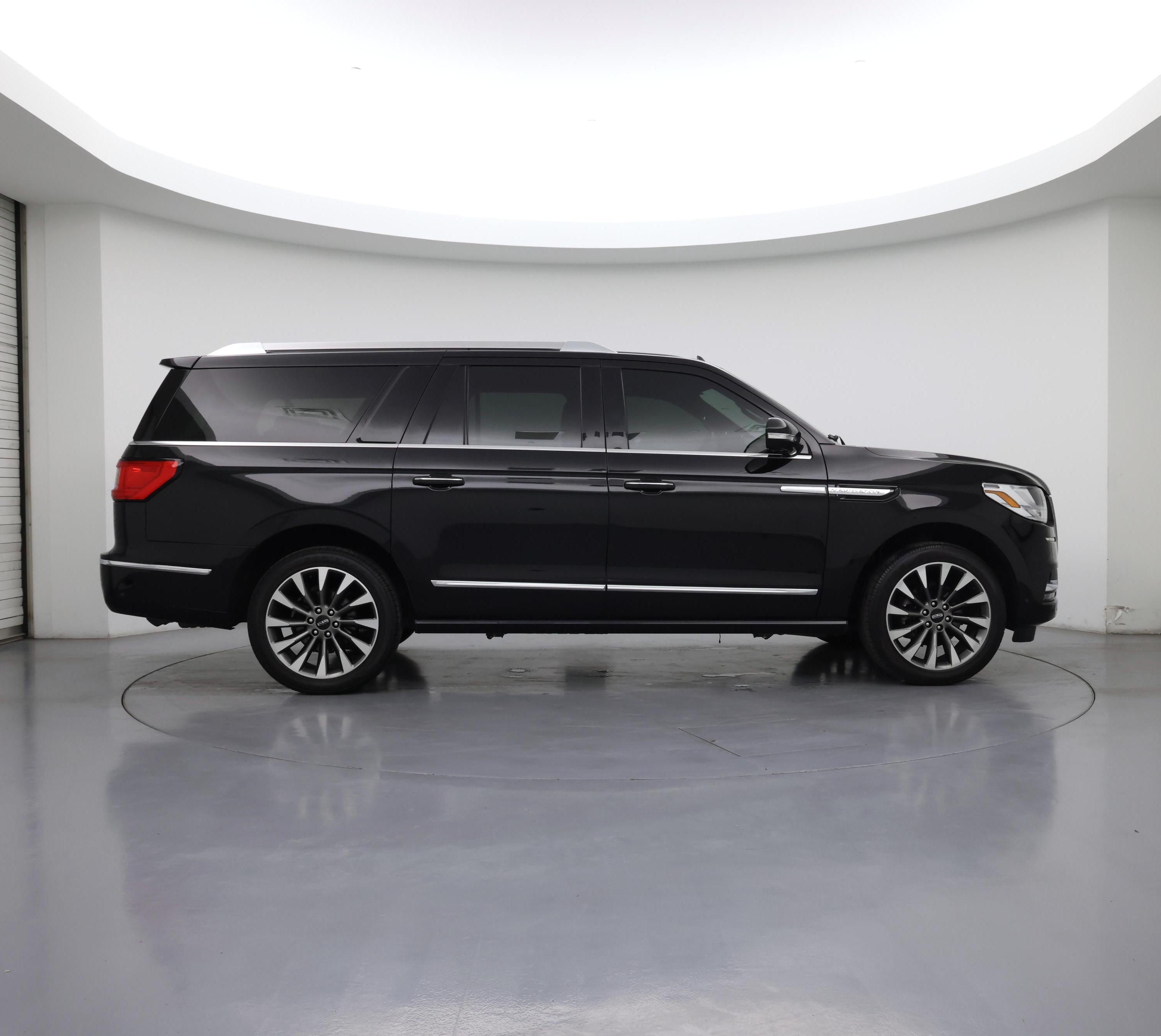 Thumbnail: 2021 Lincoln Navigator L - 7
