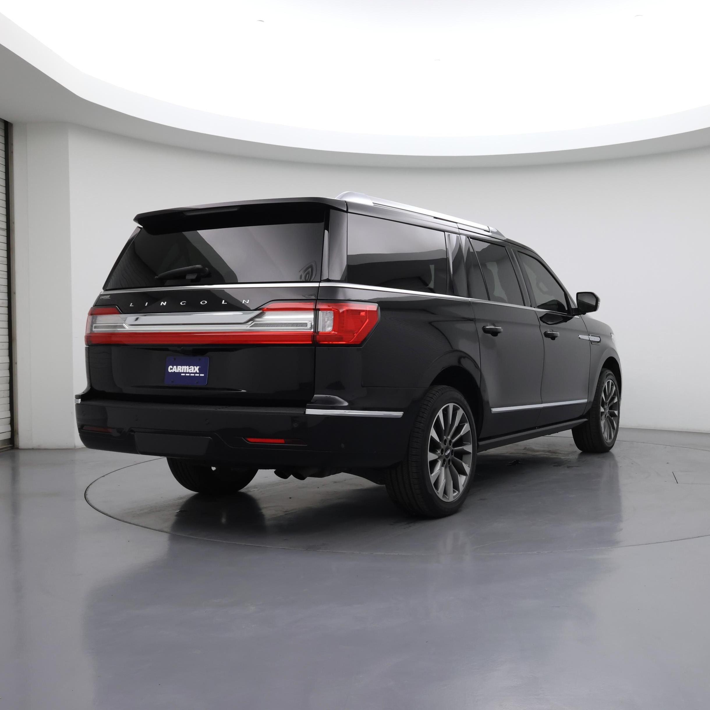 Thumbnail: 2021 Lincoln Navigator L - 8