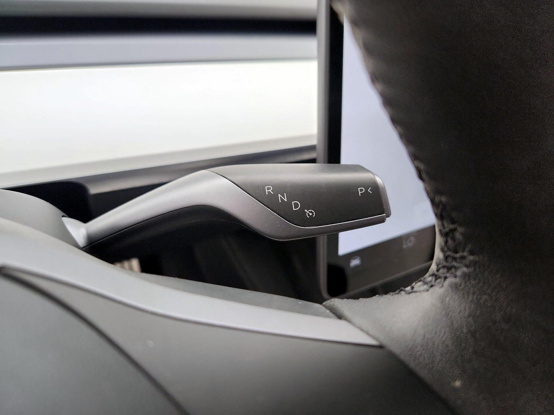 Thumbnail: 2022 Tesla Model 3 - 17