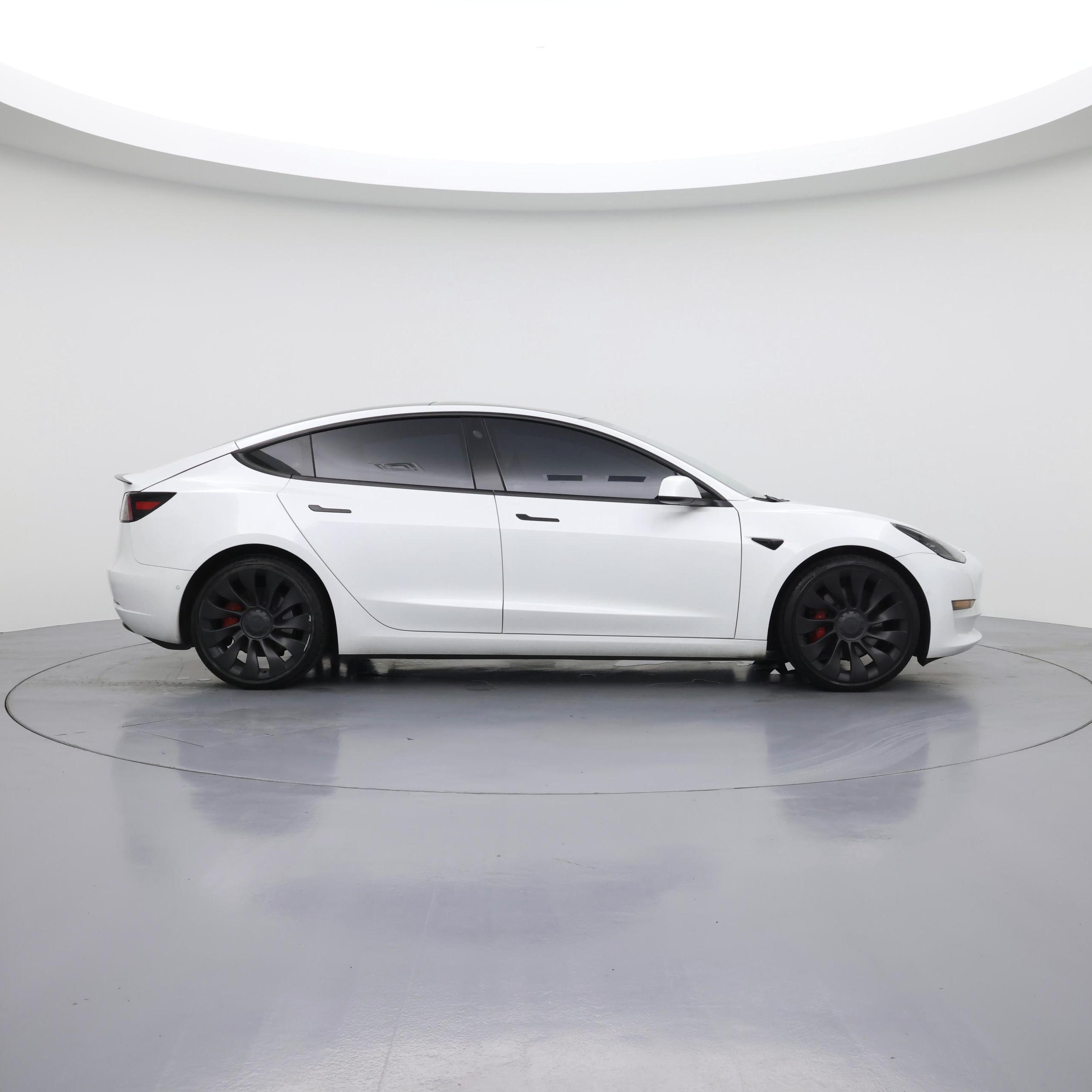 Thumbnail: 2022 Tesla Model 3 - 7